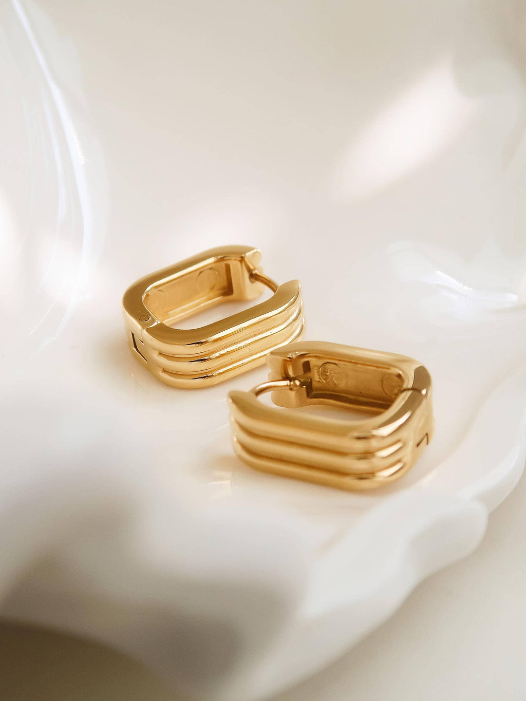 The Essential Hoops